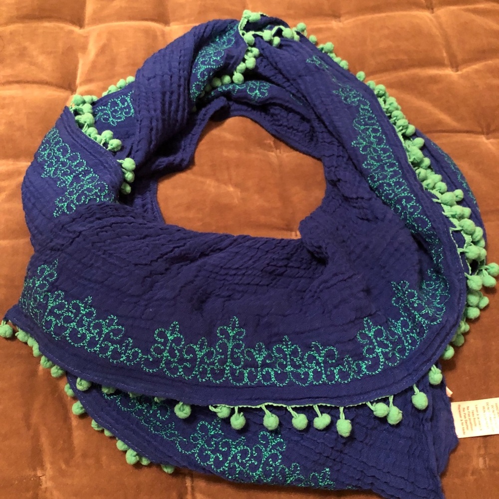 Anthropologie - Wrap scarf excellent condi…